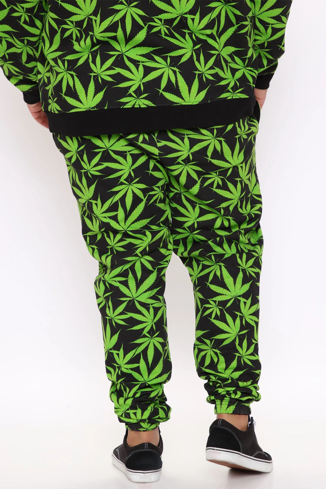 All over Weed Print Jogger - Black/Green