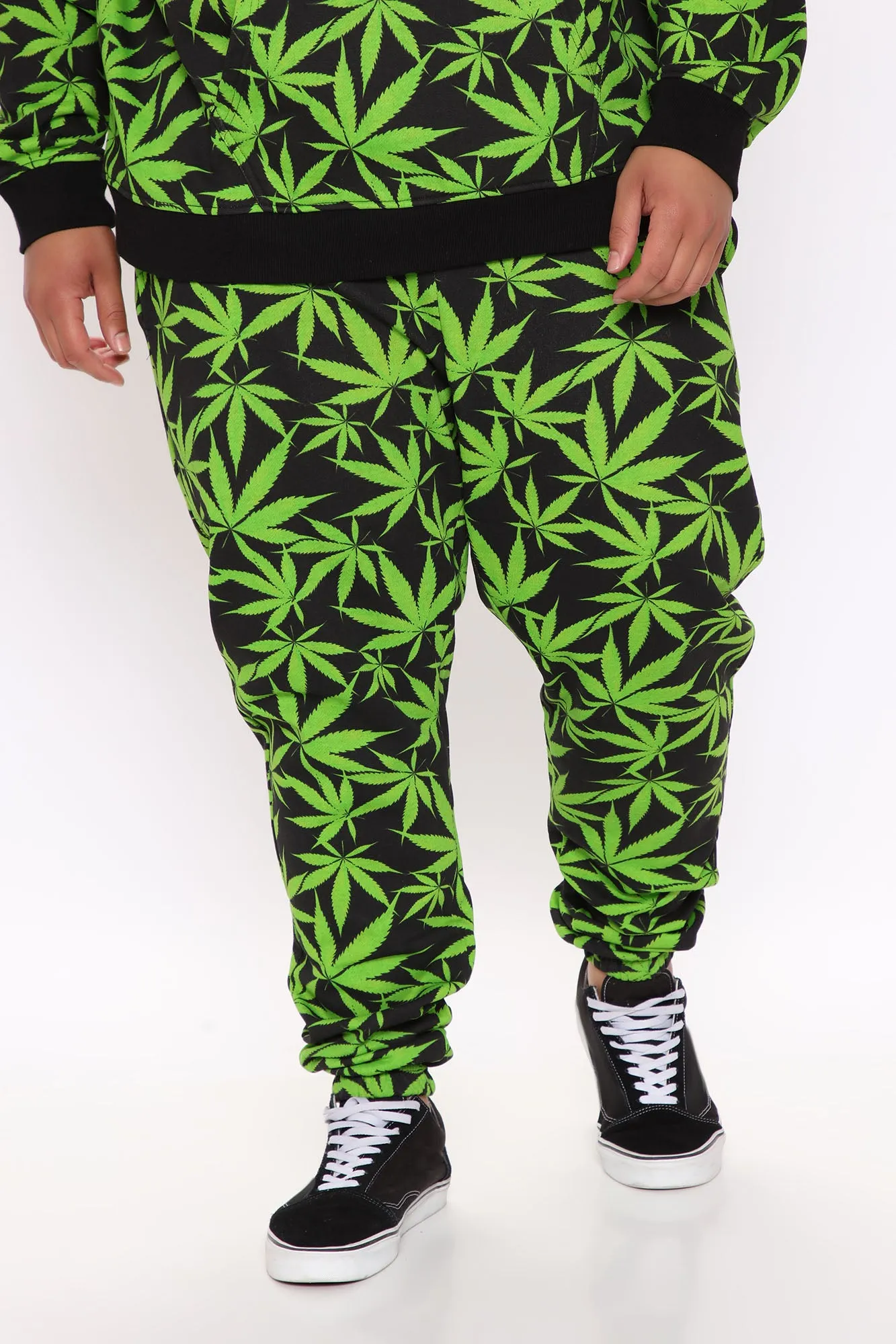 All over Weed Print Jogger - Black/Green