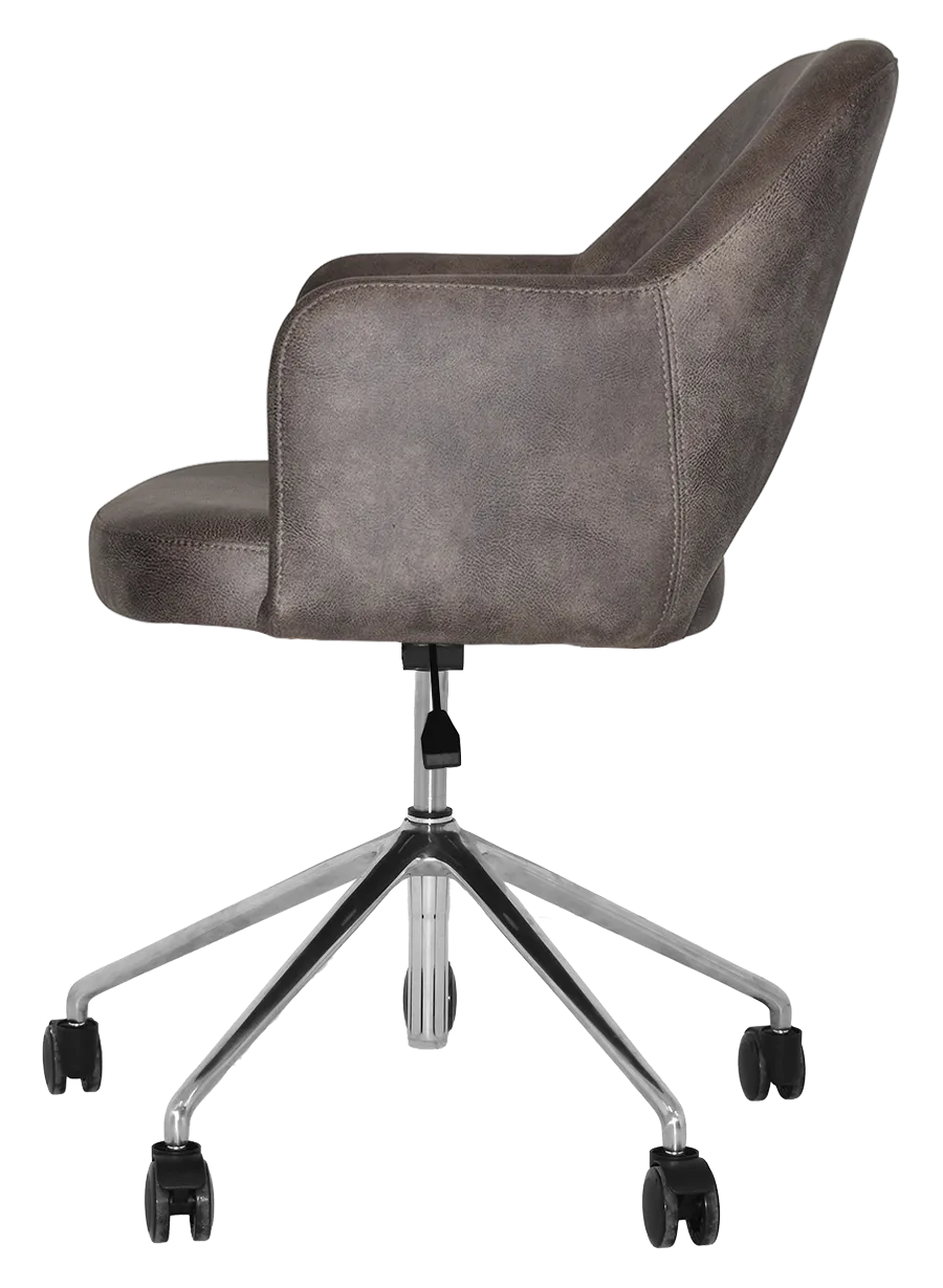 Arm Chair Albury Castor V2 | In Stock