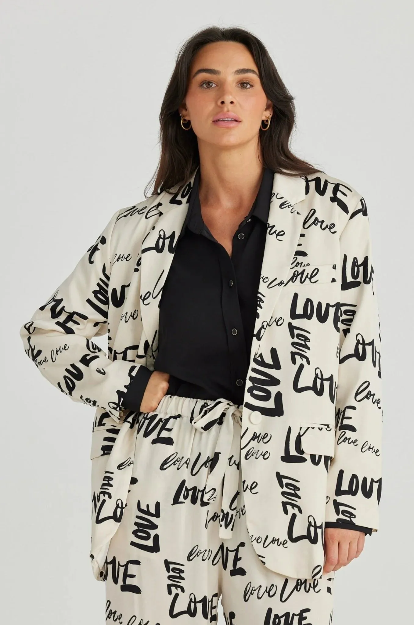 Astrid Blazer in Love