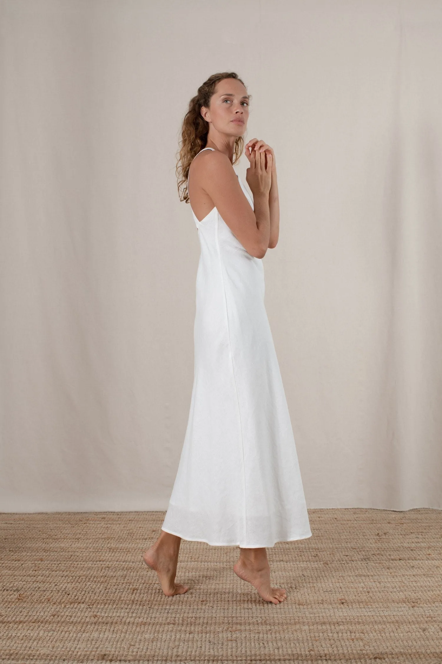 Bellez Linen Maxi Dress White