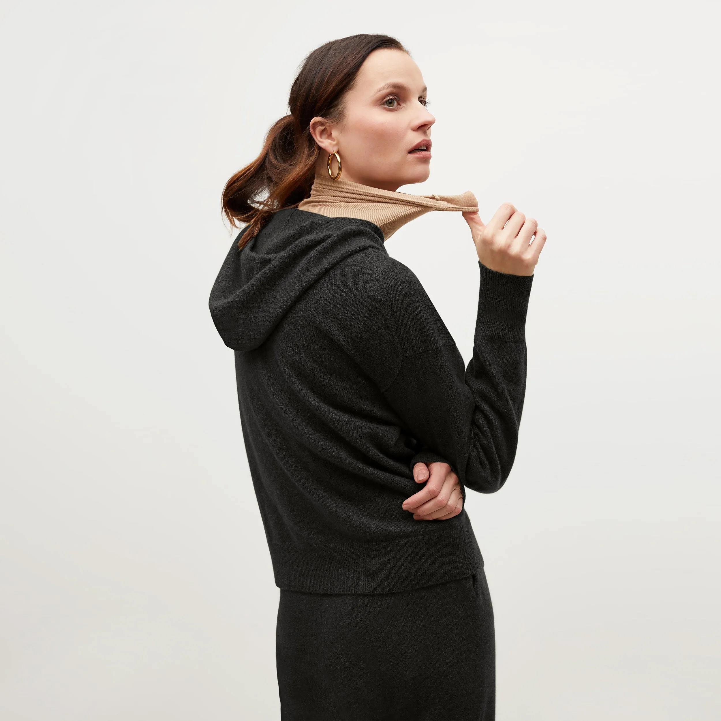 Judith Hoodie - Cashmere :: Black