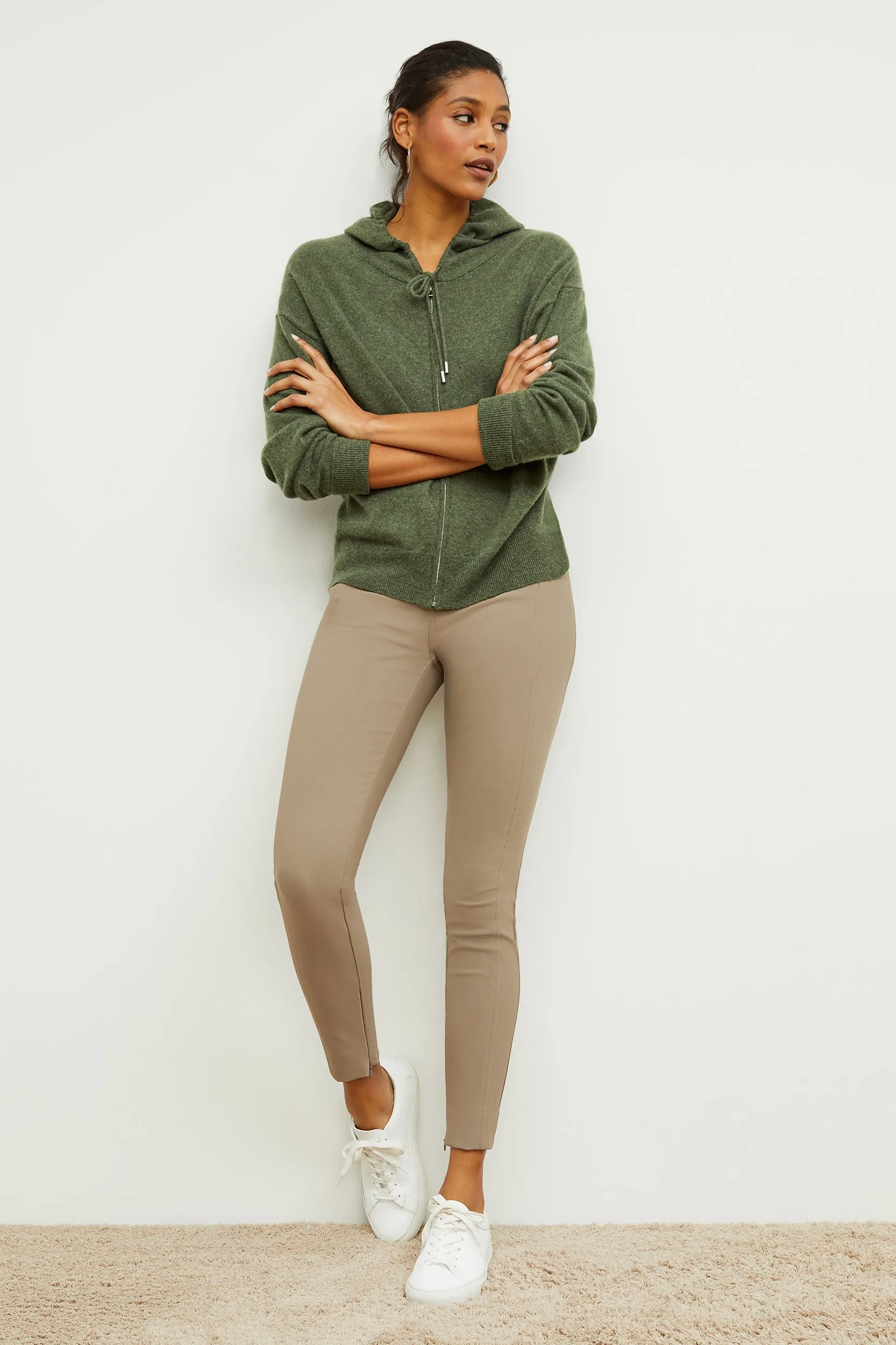 Judith Hoodie - Cashmere :: Olive