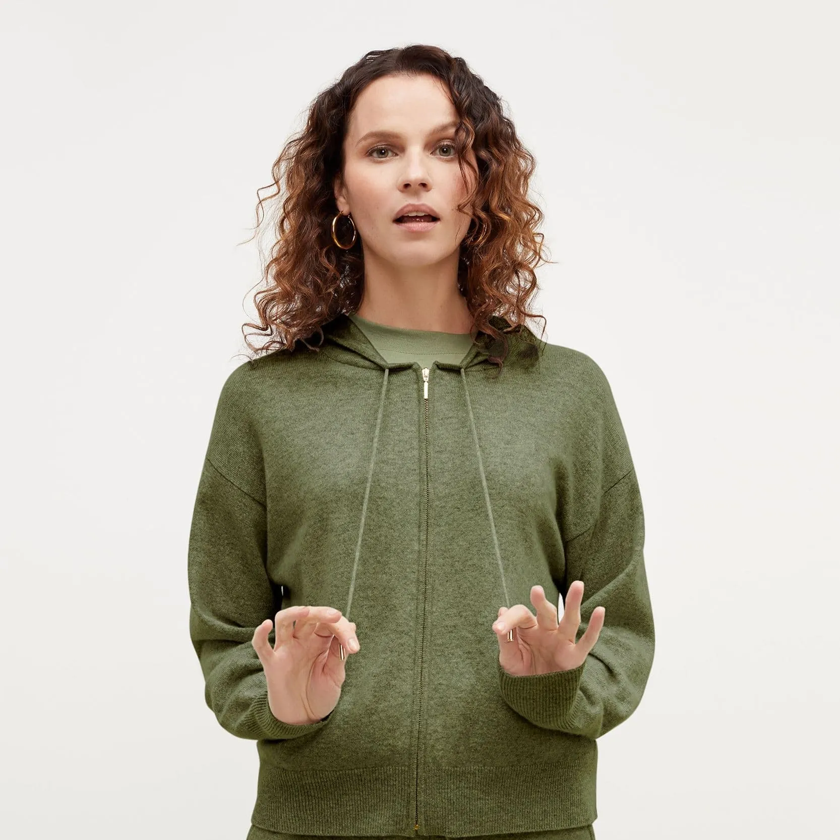 Judith Hoodie - Cashmere :: Olive