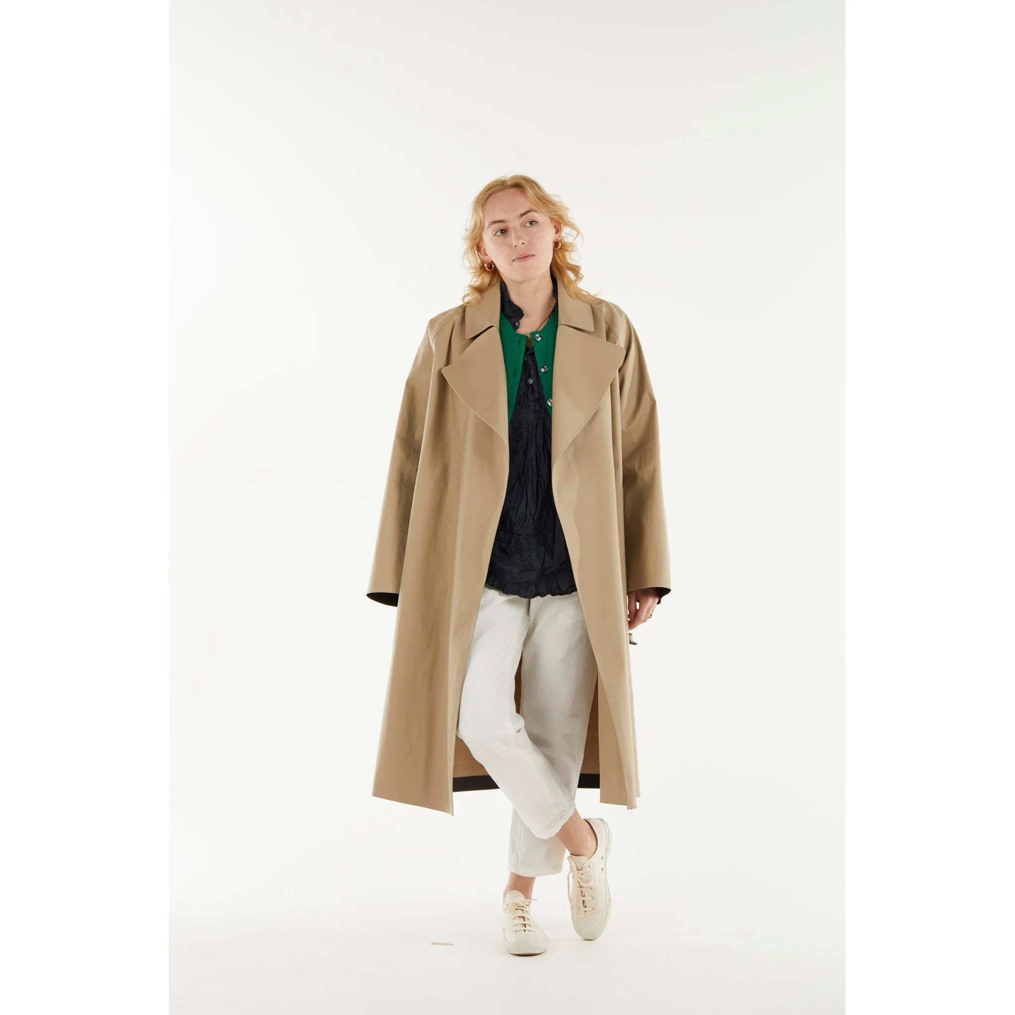 Mackintosh Women's Kintore Bonded Cotton Overcoat in Fawn