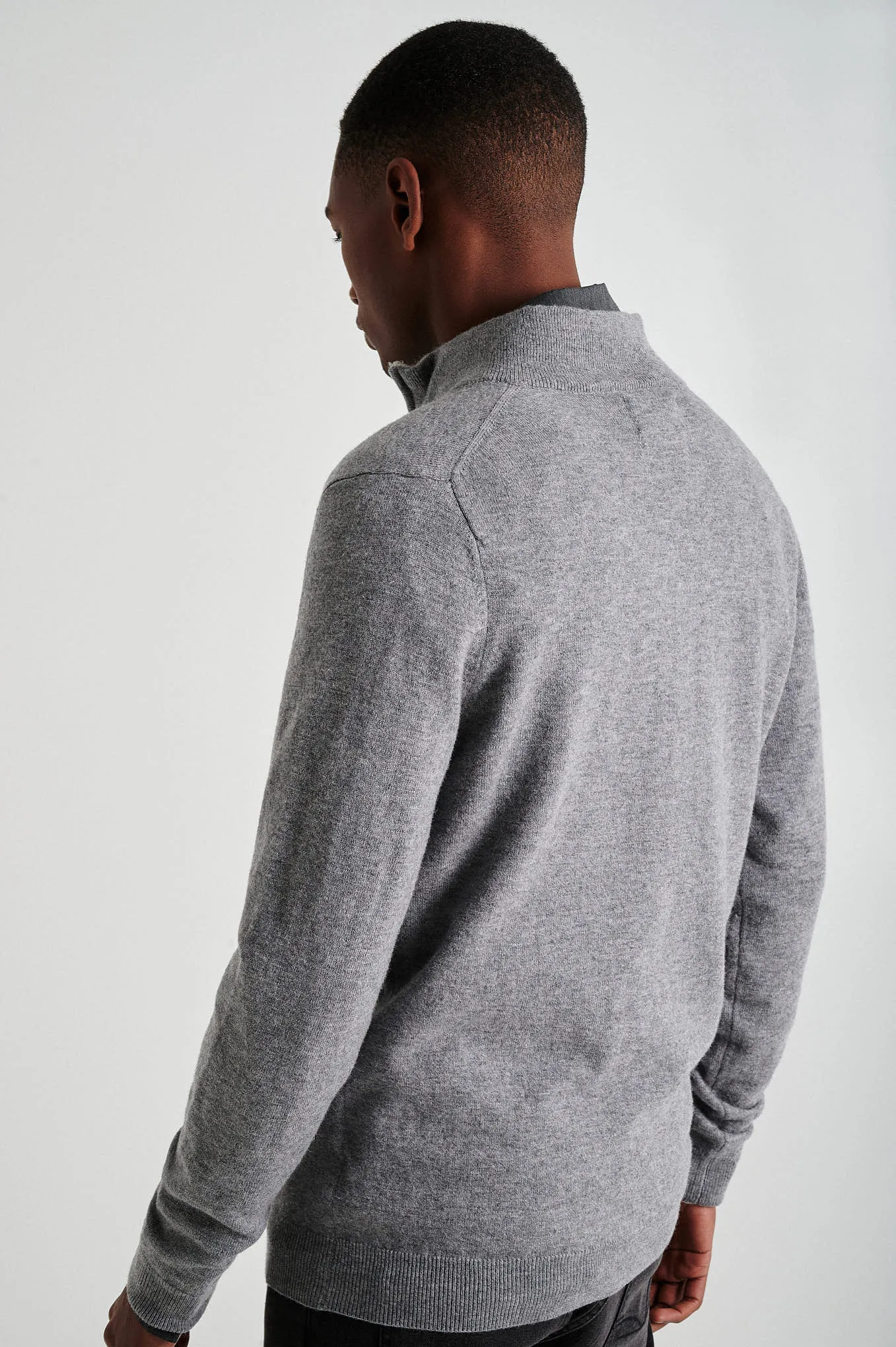 Men's lambswool blend high zip collar sweater