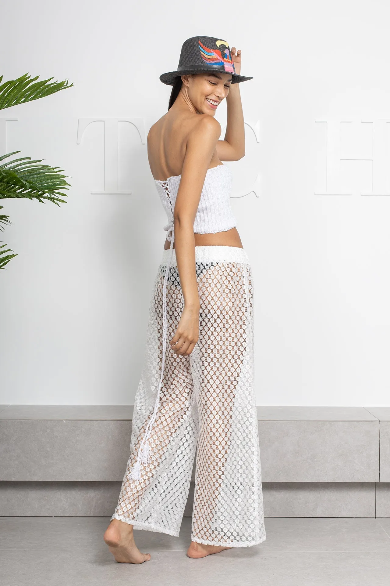 Net Stylish Pants - Jessy Fahmy