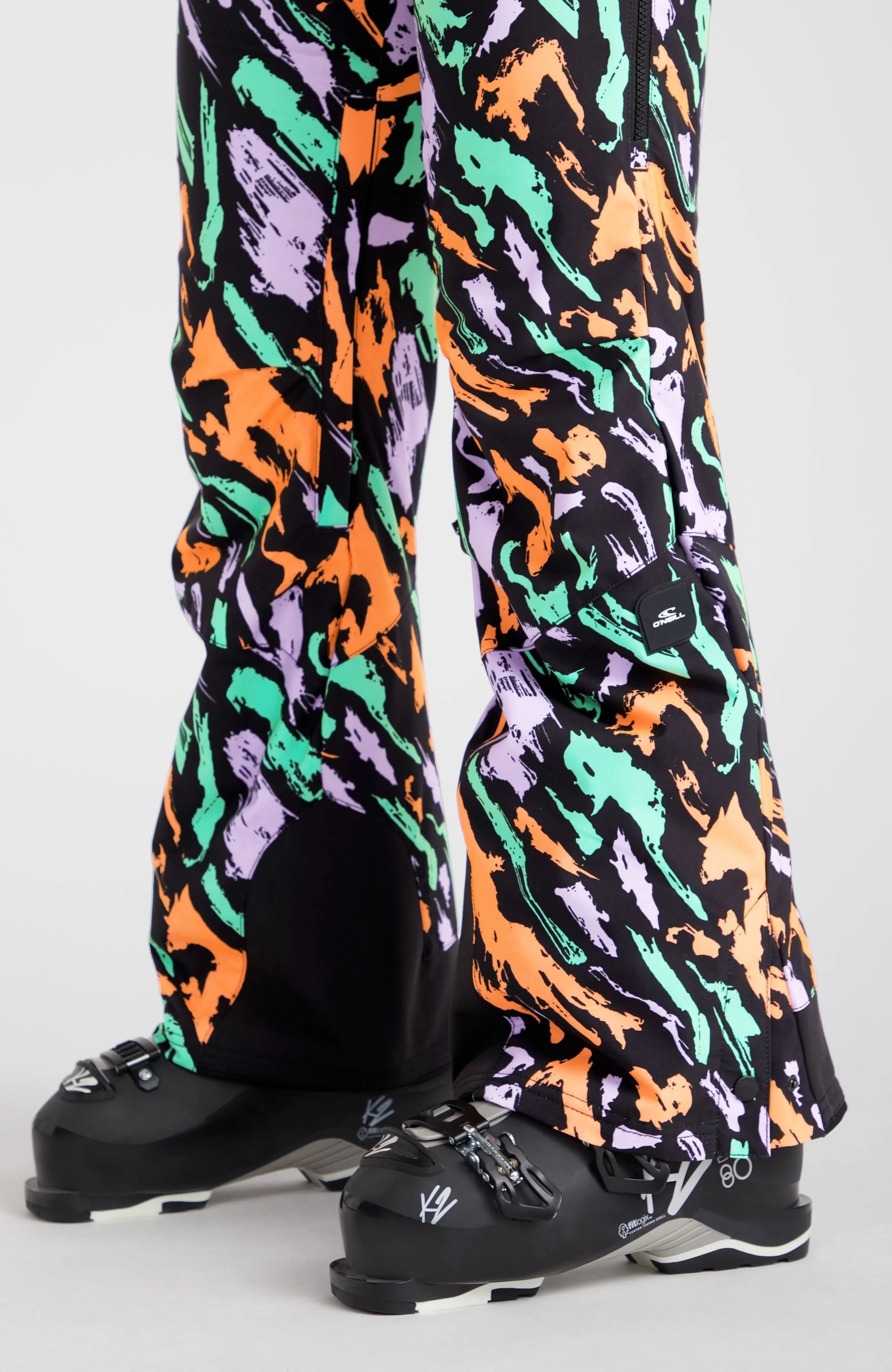 O'Riginals Bib Regular Snow Pants | Black Kemper Print