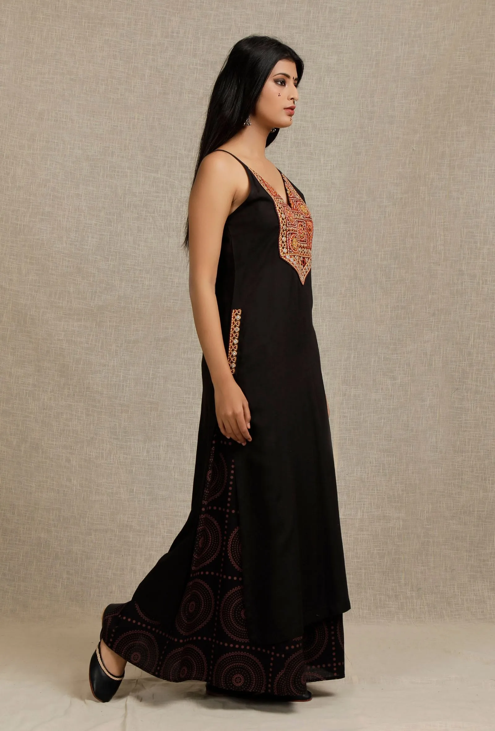 Set Of 2: Solid Black Slip Kurta With Yoke Embroidery Details With Black Hand-Block Printed Palazzo Pants