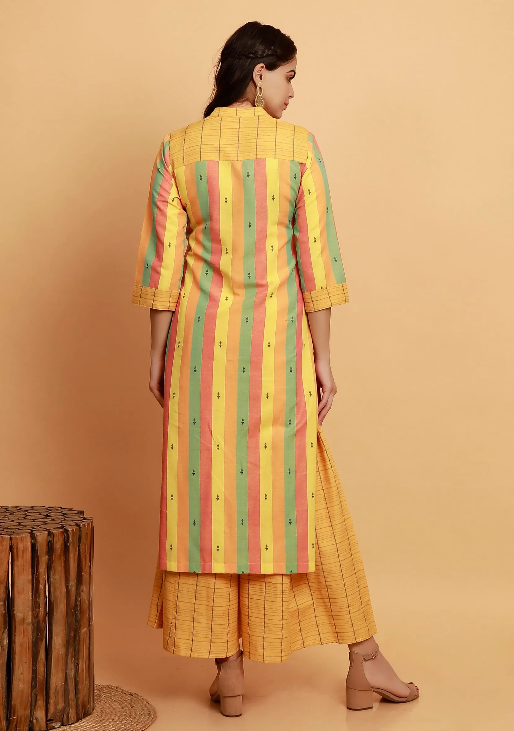 Set of 2:  Yellow Multicolor Straight  Kurta And Yellow Checked Flared Pants