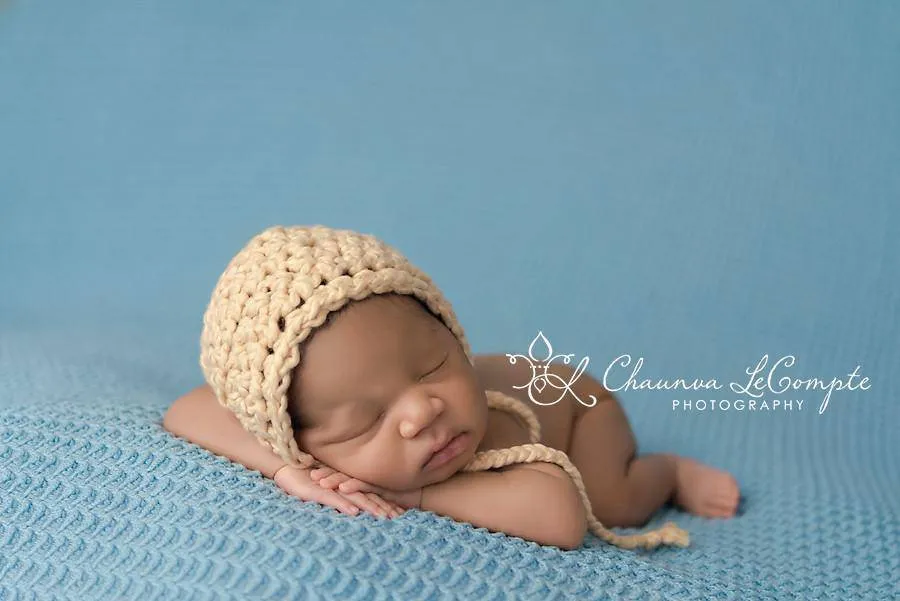 Simply Cotton Baby Bonnet in Macadamia