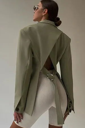 Solid Color Backless Slit Blazer