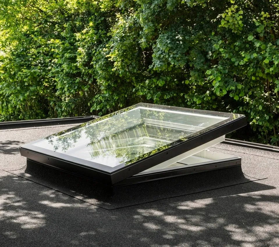 VELUX CVU 090090 S06Q SOLAR Powered Flat Glass Rooflight Package 90 x 90 cm (Including CVU Triple Glazed Base & ISU Flat Glass Top Cover)