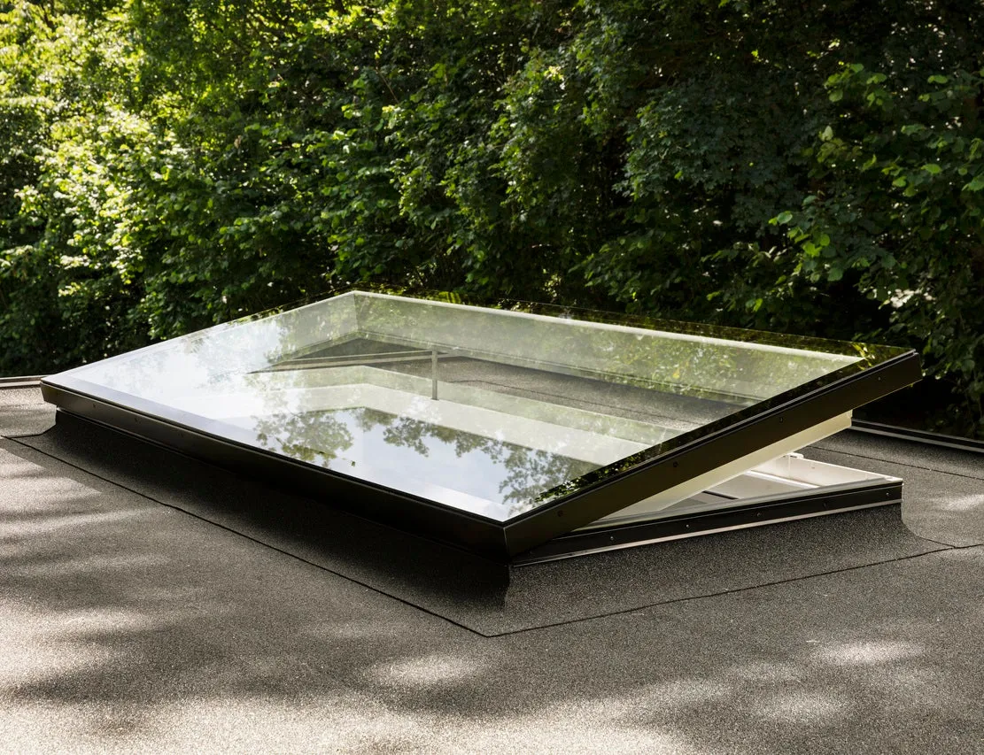 VELUX CVU 120090 S06Q SOLAR Powered Flat Glass Rooflight Package 120 x 90 cm (Including CVU Triple Glazed Base & ISU Flat Glass Top Cover)