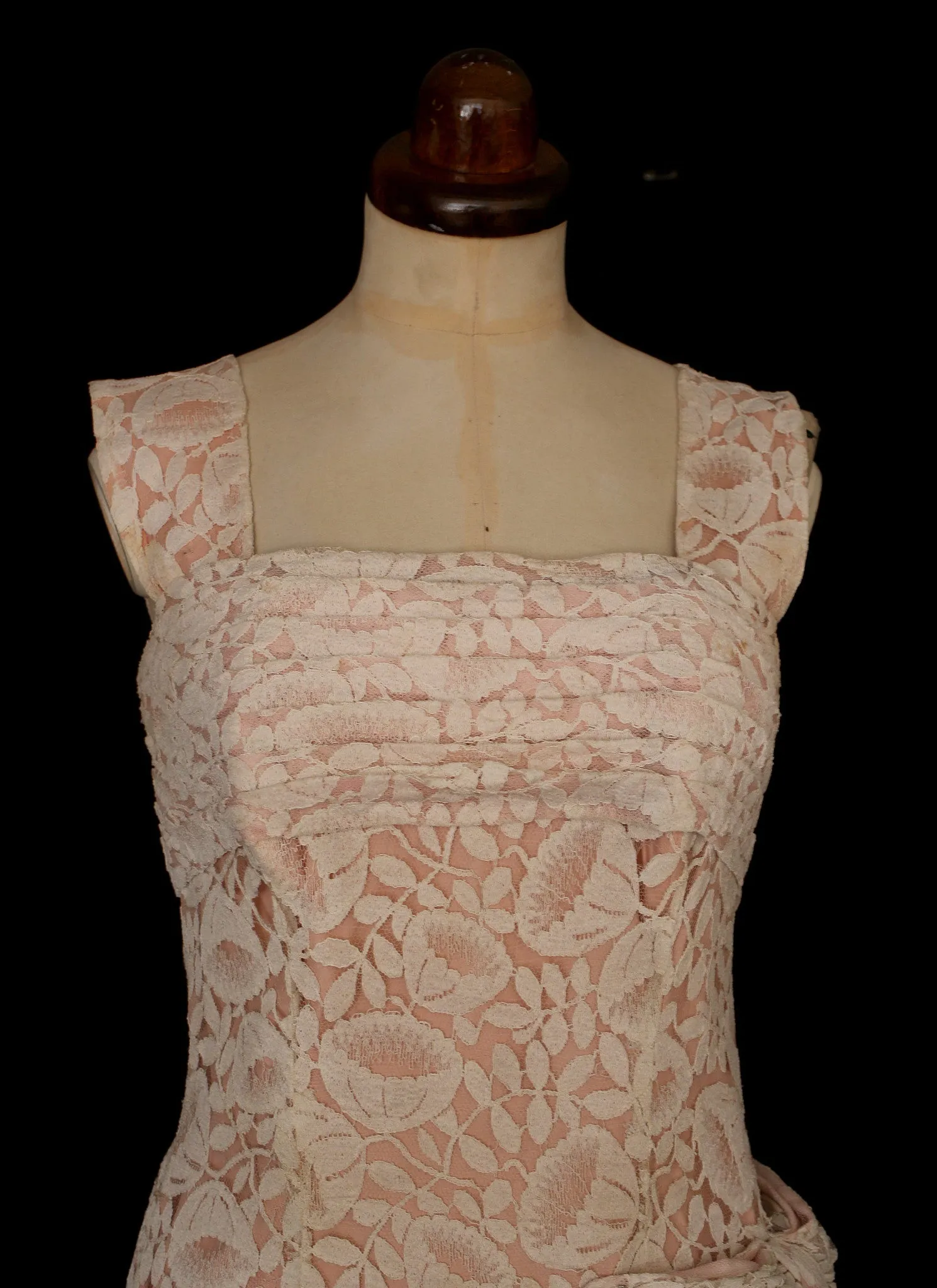 Vintage 1950s Pink Lace Cocktail Dress